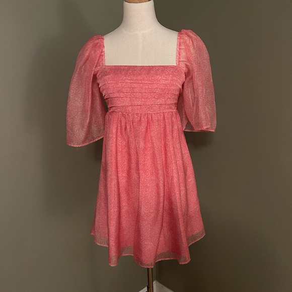 Abercrombie & Fitch Dresses & Skirts - Abercrombie & Fitch Coral Dress